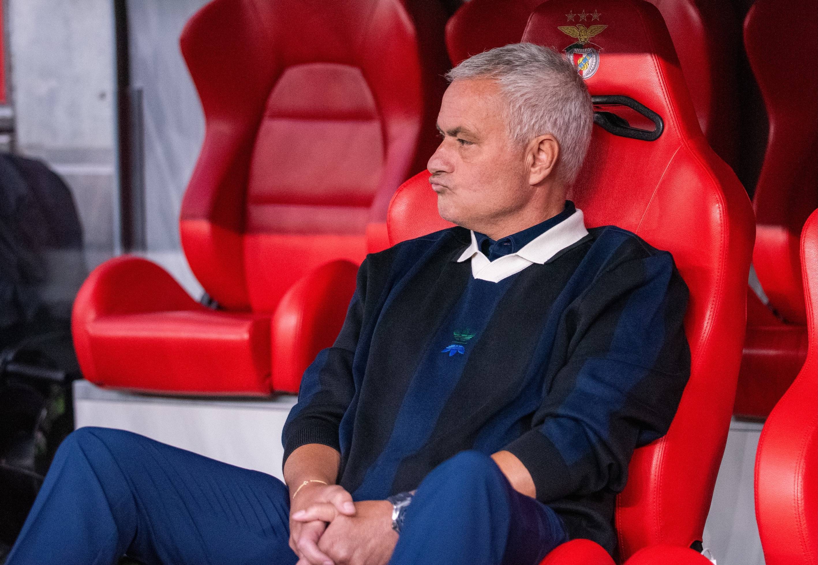 穆里尼奥战术出色，助球队晋级