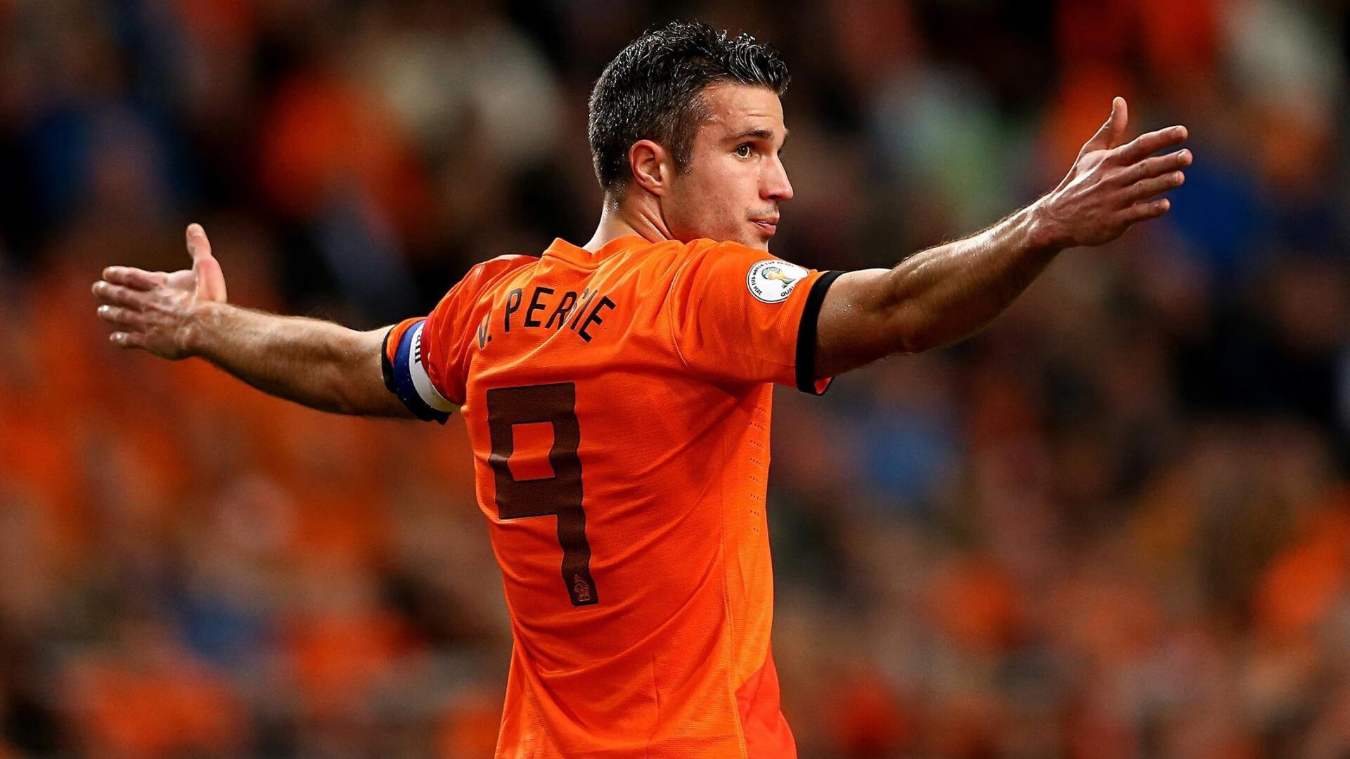 赛道上的逆袭，拉塞尔统治全场，雷诺鏖战红牛二队